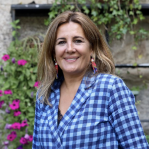 Luisa Lorenzo García, Asociación Unión Hotelera de Compostela